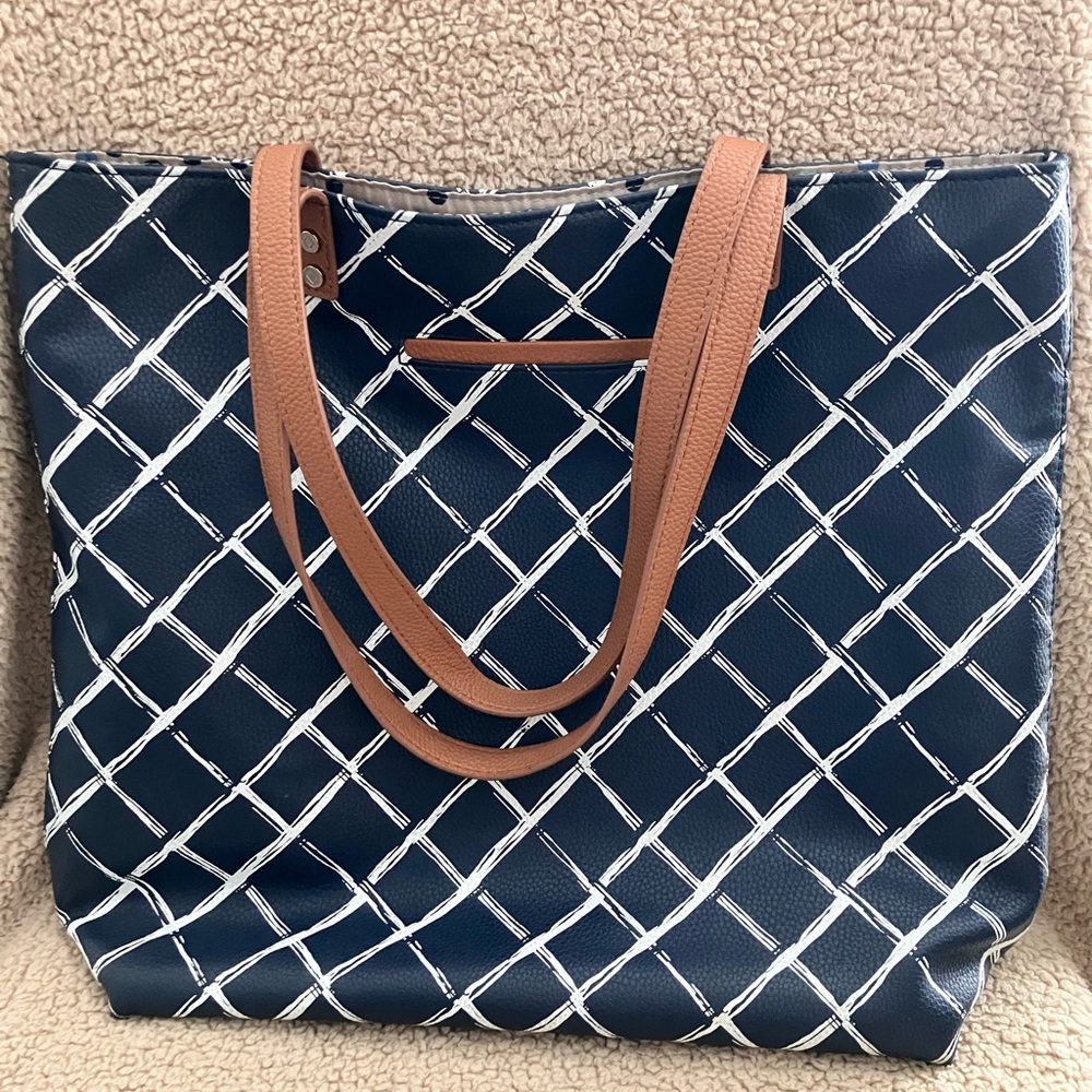 Sold…Jewell  by Thirty-one bag